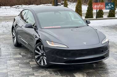 Седан Tesla Model 3 2024 в Луцьку