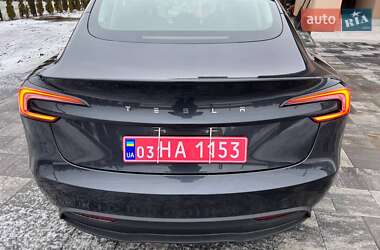 Седан Tesla Model 3 2024 в Луцьку