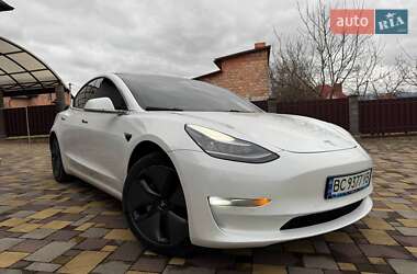 Седан Tesla Model 3 2019 в Трускавці