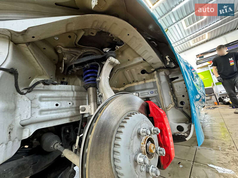 Седан Tesla Model 3 2019 в Киеве