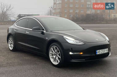 Седан Tesla Model 3 2018 в Тульчині