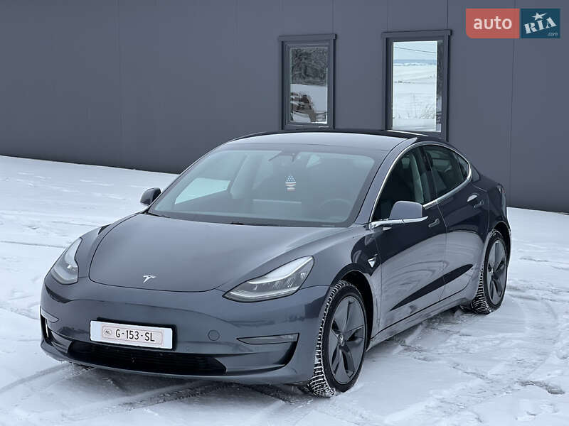 Седан Tesla Model 3 2019 в Тернополі