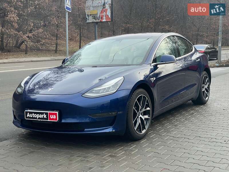 Tesla Model 3 2018