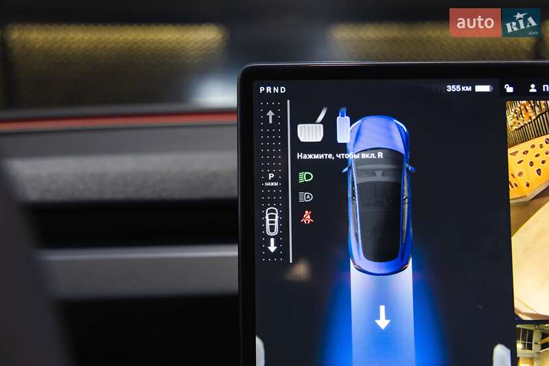 Седан Tesla Model 3 2024 в Луцьку