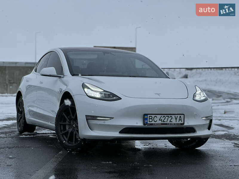 Седан Tesla Model 3 2018 в 