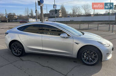 Седан Tesla Model 3 2018 в Миколаєві