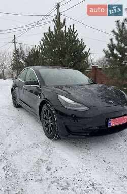 Седан Tesla Model 3 2020 в Рівному