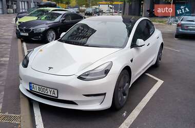 Седан Tesla Model 3 2020 в Києві