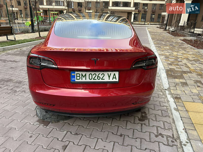 Седан Tesla Model 3 2020 в Києві