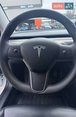 Седан Tesla Model 3 2019 в Дніпрі