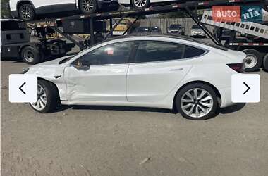 Седан Tesla Model 3 2019 в 