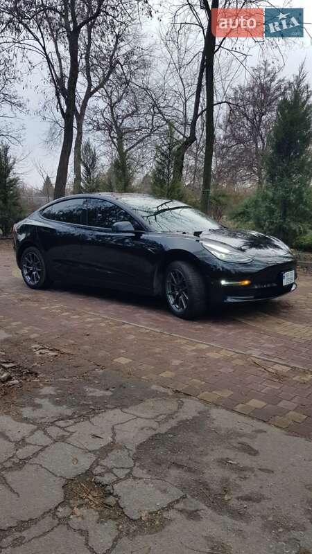 Седан Tesla Model 3 2018 в Запоріжжі