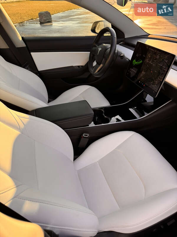 Седан Tesla Model 3 2019 в Луцьку фото 18 Седан Tesla Model 3 2019 в Луцьку