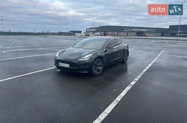 Седан Tesla Model 3 2018 в Дніпрі