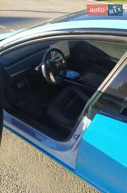 Седан Tesla Model 3 2019 в 