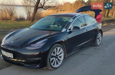 Седан Tesla Model 3 2018 в 