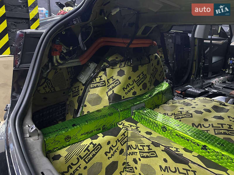 Седан Tesla Model 3 2022 в Киеве фото 34 Седан Tesla Model 3 2022 в Киеве