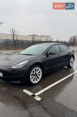 Седан Tesla Model 3 2022 в Києві