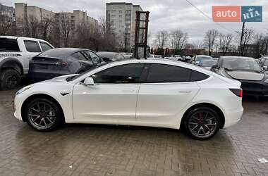 Седан Tesla Model 3 2020 в Луцке