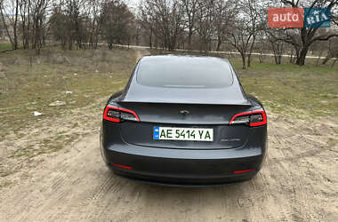 Седан Tesla Model 3 2019 в Дніпрі