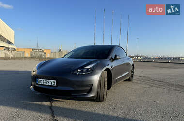 Седан Tesla Model 3 2020 в 