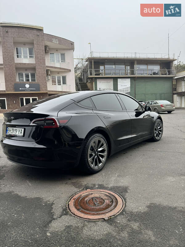 Седан Tesla Model 3 2021 в Одесі