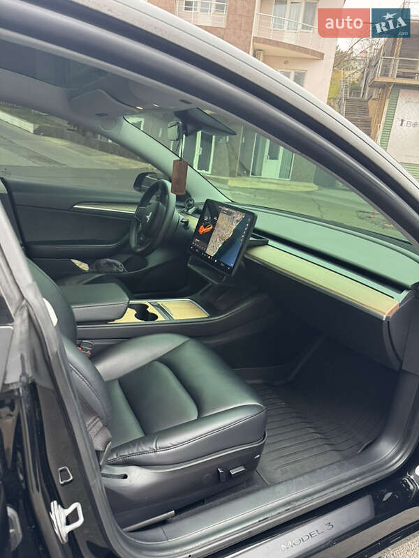 Седан Tesla Model 3 2021 в Одесі