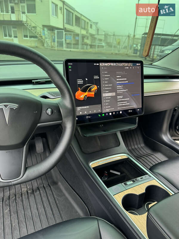 Седан Tesla Model 3 2021 в Одесі