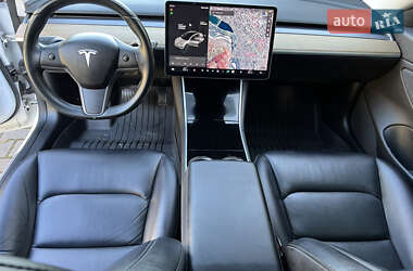 Седан Tesla Model 3 2018 в Ивано-Франковске