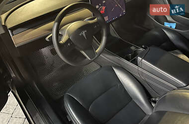 Седан Tesla Model 3 2019 в 