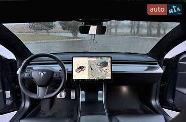 Седан Tesla Model 3 2018 в Хмільнику