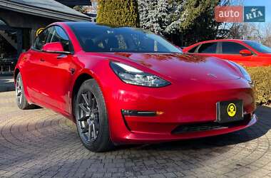 Седан Tesla Model 3 2020 в Львові