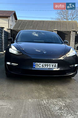 Седан Tesla Model 3 2019 в Львові