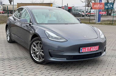 Седан Tesla Model 3 2019 в Виннице