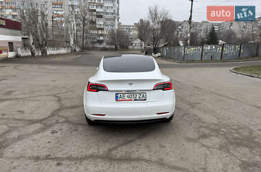 Седан Tesla Model 3 2019 в Дніпрі