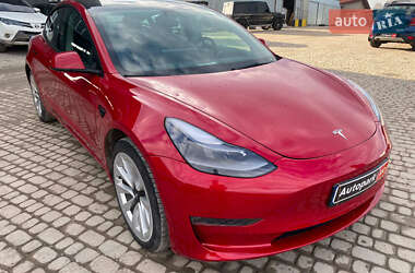 Седан Tesla Model 3 2021 в Львові