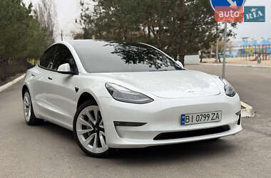 Седан Tesla Model 3 2022 в Киеве