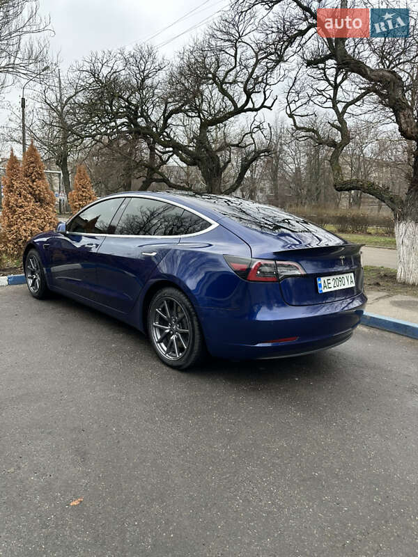 Седан Tesla Model 3 2018 в Одесі