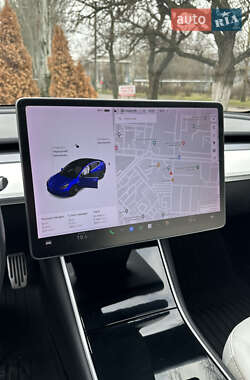 Седан Tesla Model 3 2018 в 