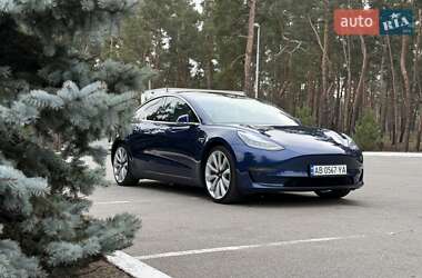 Седан Tesla Model 3 2018 в Киеве