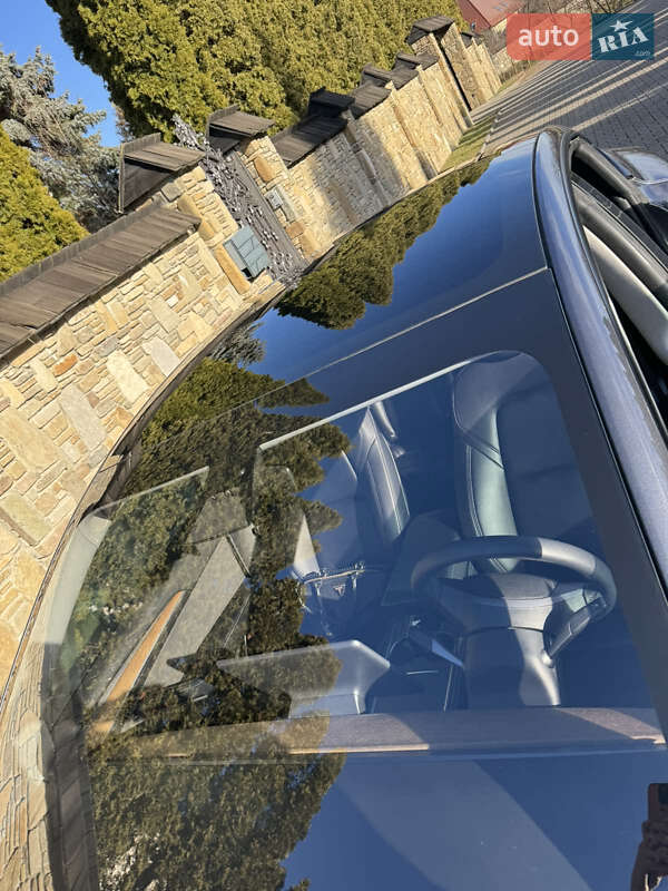 Седан Tesla Model 3 2022 в Надвірній