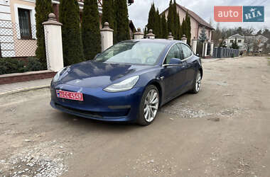 Седан Tesla Model 3 2018 в Львові