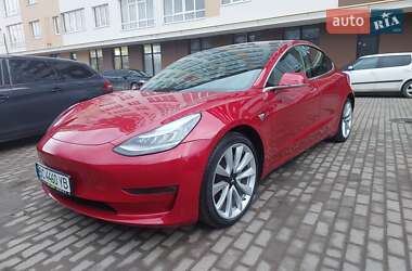 Седан Tesla Model 3 2018 в Львове