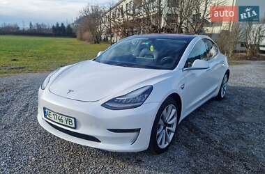 Седан Tesla Model 3 2018 в Дніпрі