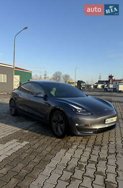 Седан Tesla Model 3 2021 в Хусті