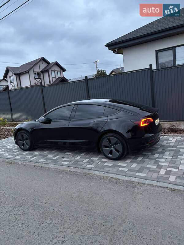 Седан Tesla Model 3 2020 в Киеве