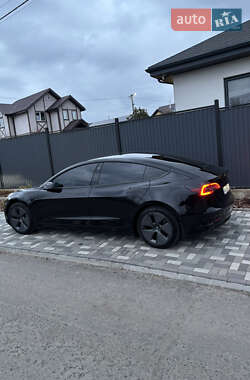 Седан Tesla Model 3 2020 в 