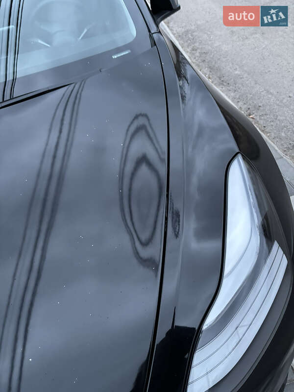 Седан Tesla Model 3 2020 в Киеве