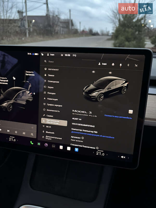 Седан Tesla Model 3 2020 в Киеве