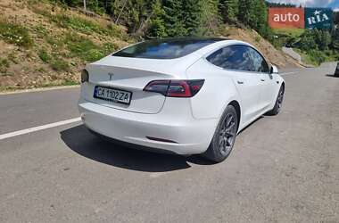 Седан Tesla Model 3 2019 в 